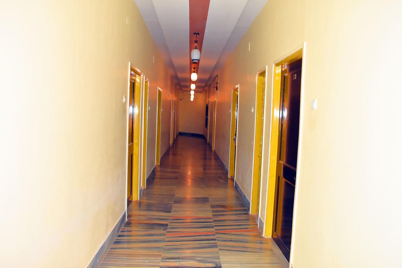 Hotel Triveni Balangir Ngoại thất bức ảnh