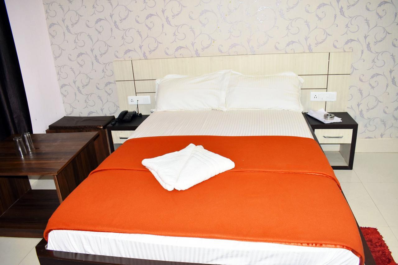 Hotel Triveni Balangir Ngoại thất bức ảnh