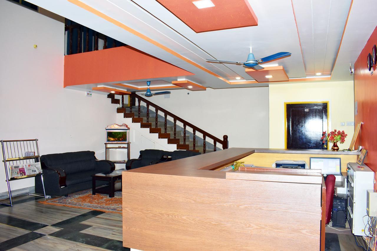 Hotel Triveni Balangir Ngoại thất bức ảnh